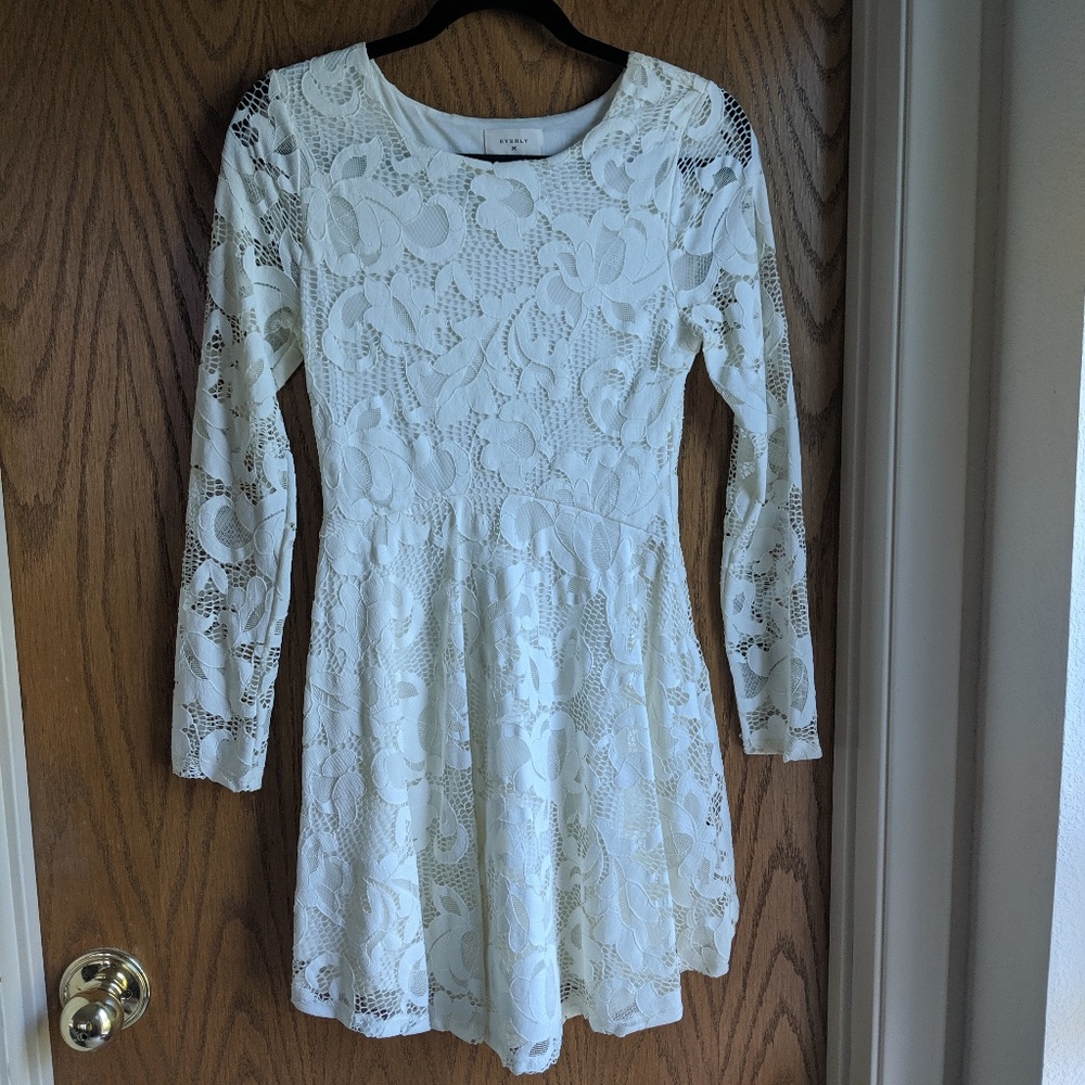 Everly white lace dress S